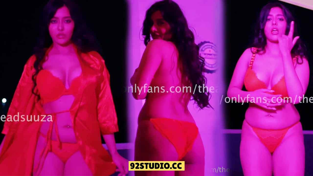 Thea D’Suuza Sexy Dancing Bikini Video